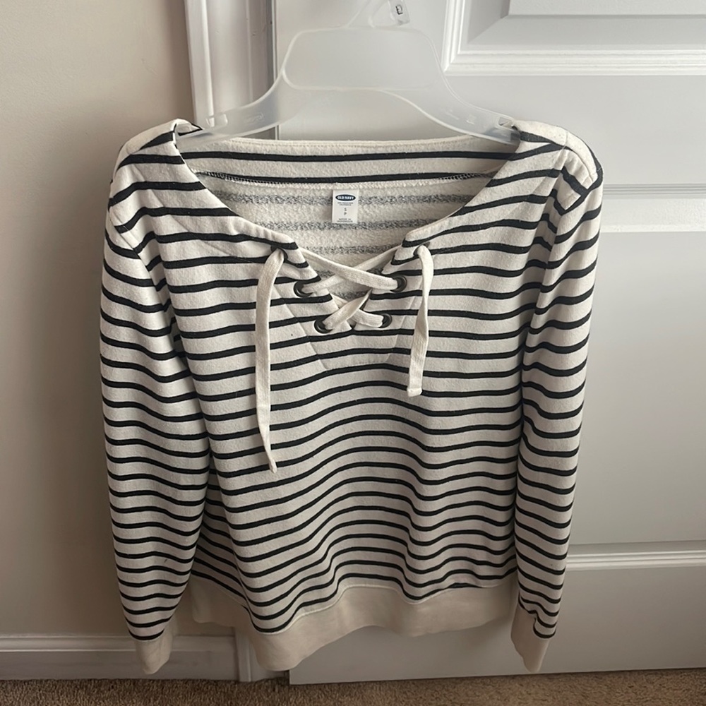 Causal pullover